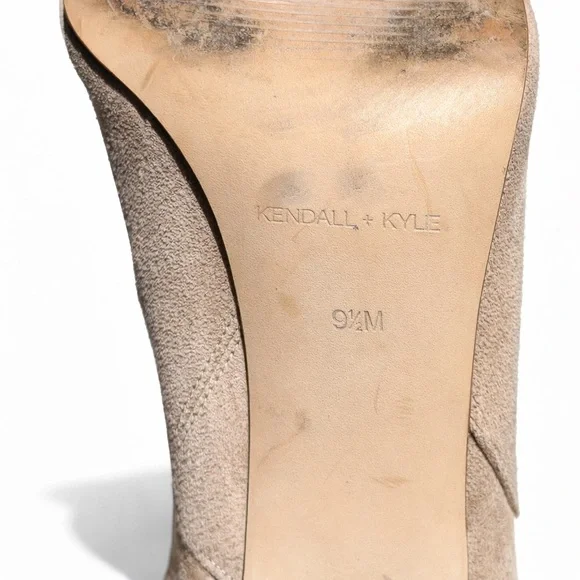Kendall & Kylie Taupe Suede Lace-Up Ankle Booties Pointed Toe Block Heel - Picture 9 of 13